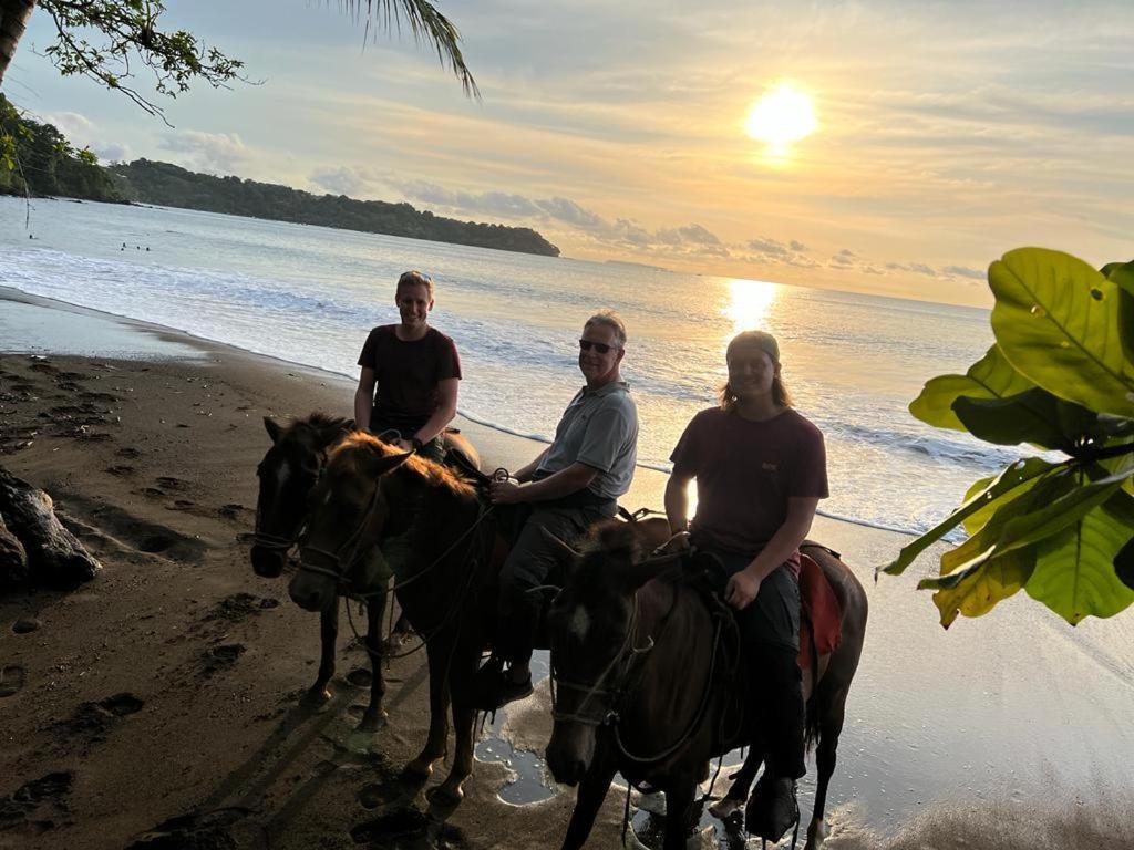 Hotel Gitana Corcovado, Y Tour Operador Drakes Bay المظهر الخارجي الصورة